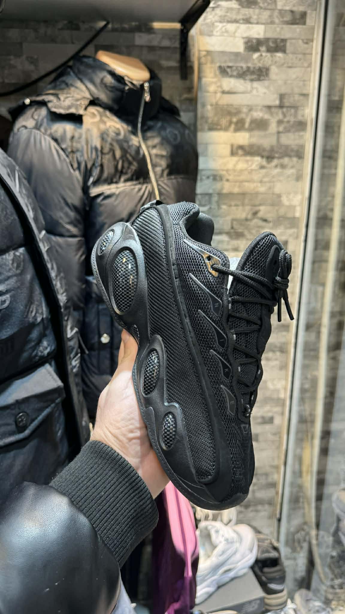 Nike NOCTA Glide “Black” – Collaboration Nike x NOCTA
