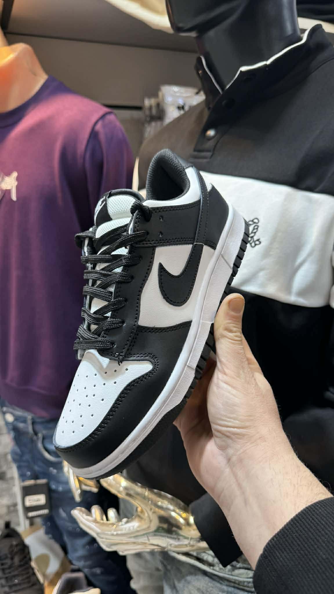 Nike Dunk Low Black & White (Panda)