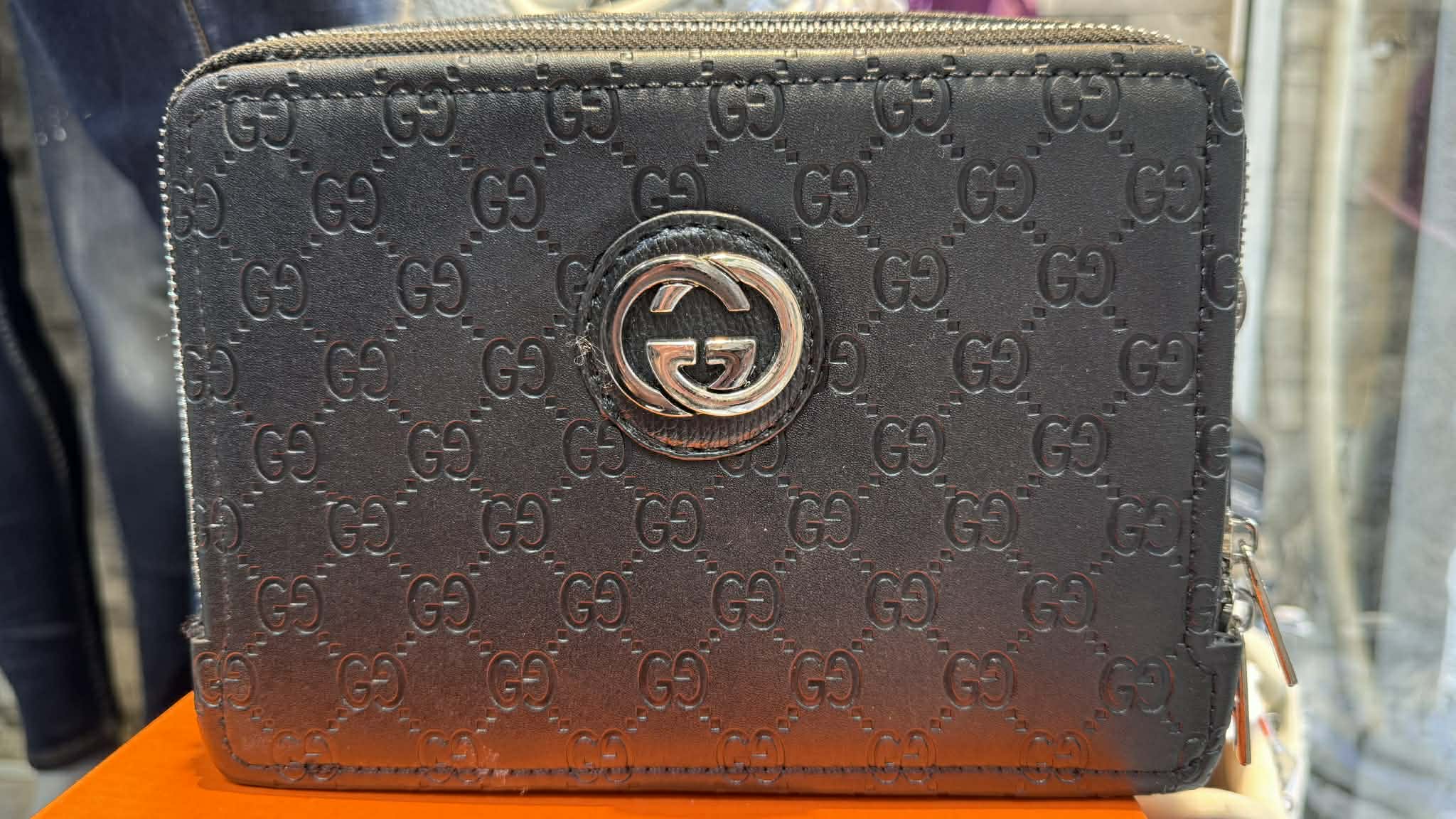 Sacoche Bandoulière Gucci – Microguccissima Noire