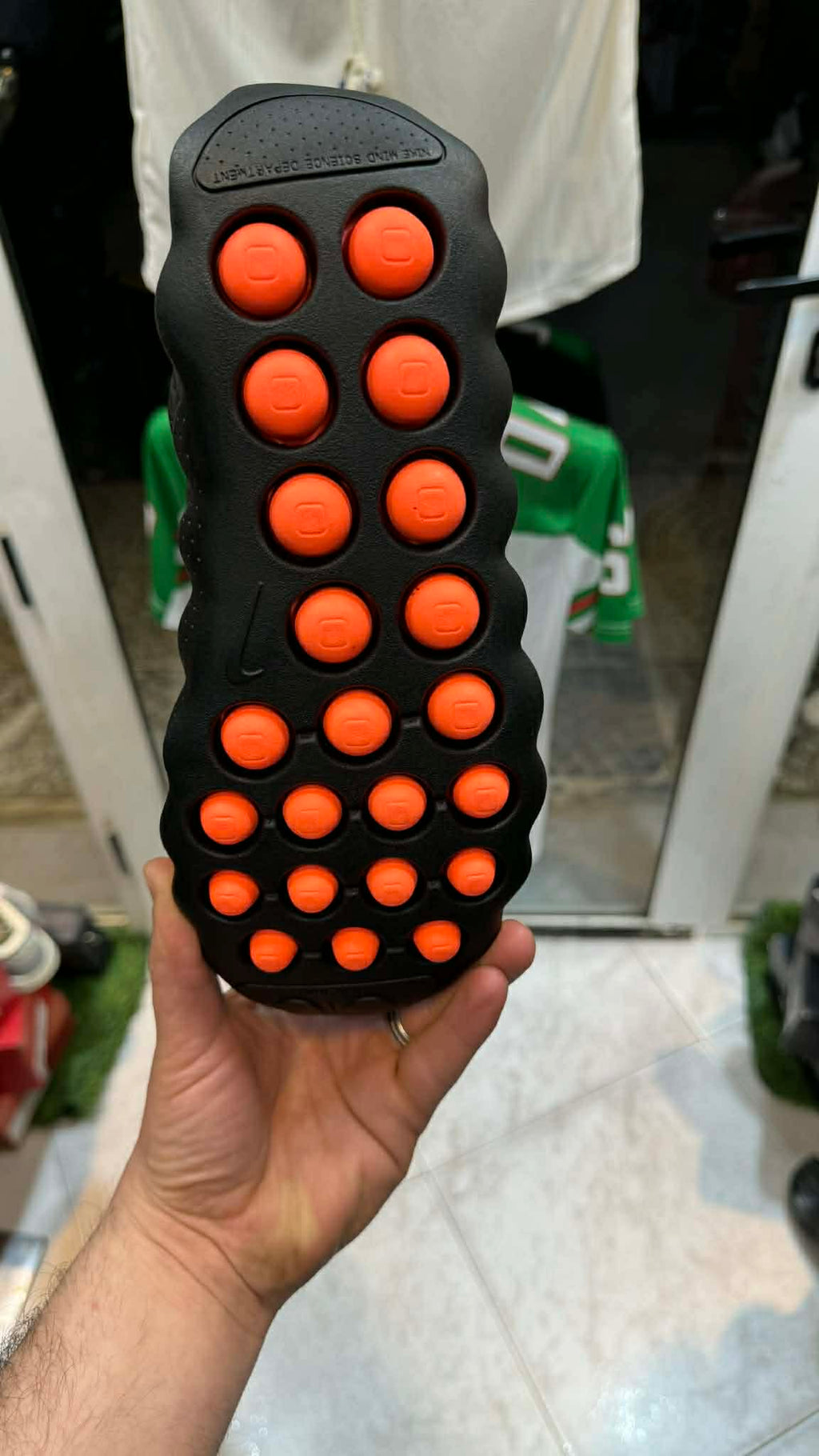 Nike Mind 002