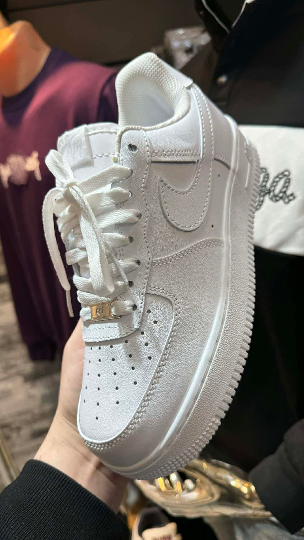 La Air Force 1 "Triple White"