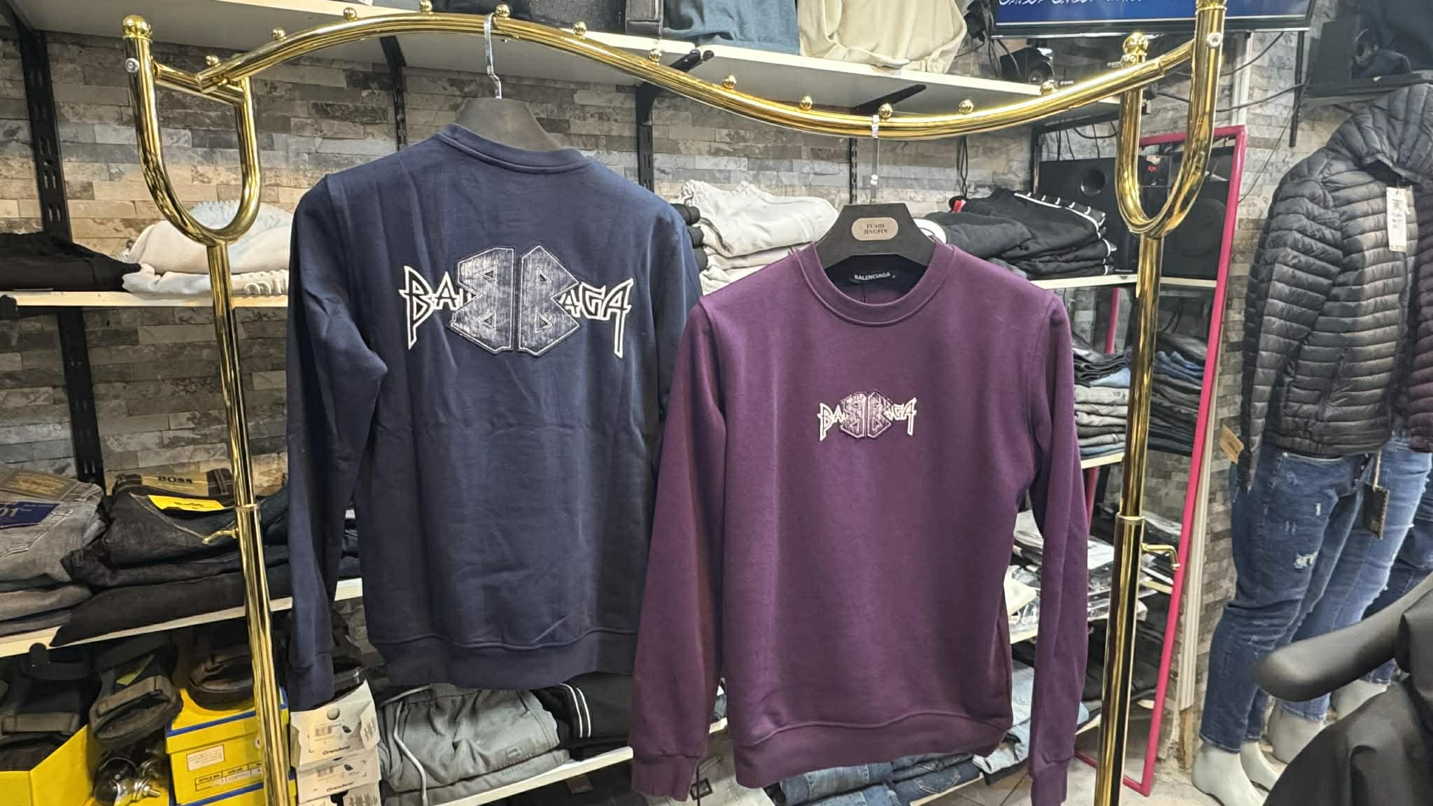 🔥 Collection “Urban Edge” – Sweats à Logo Graphique 🔥