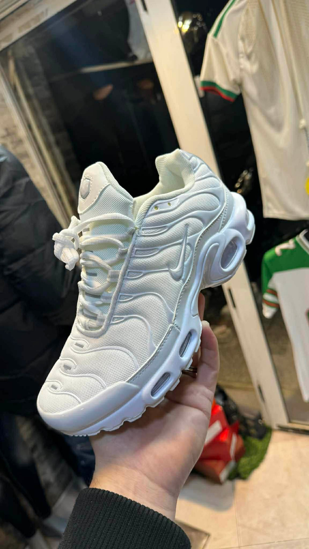 TN “Triple White” – L’indémodable absolu ⚪️👟