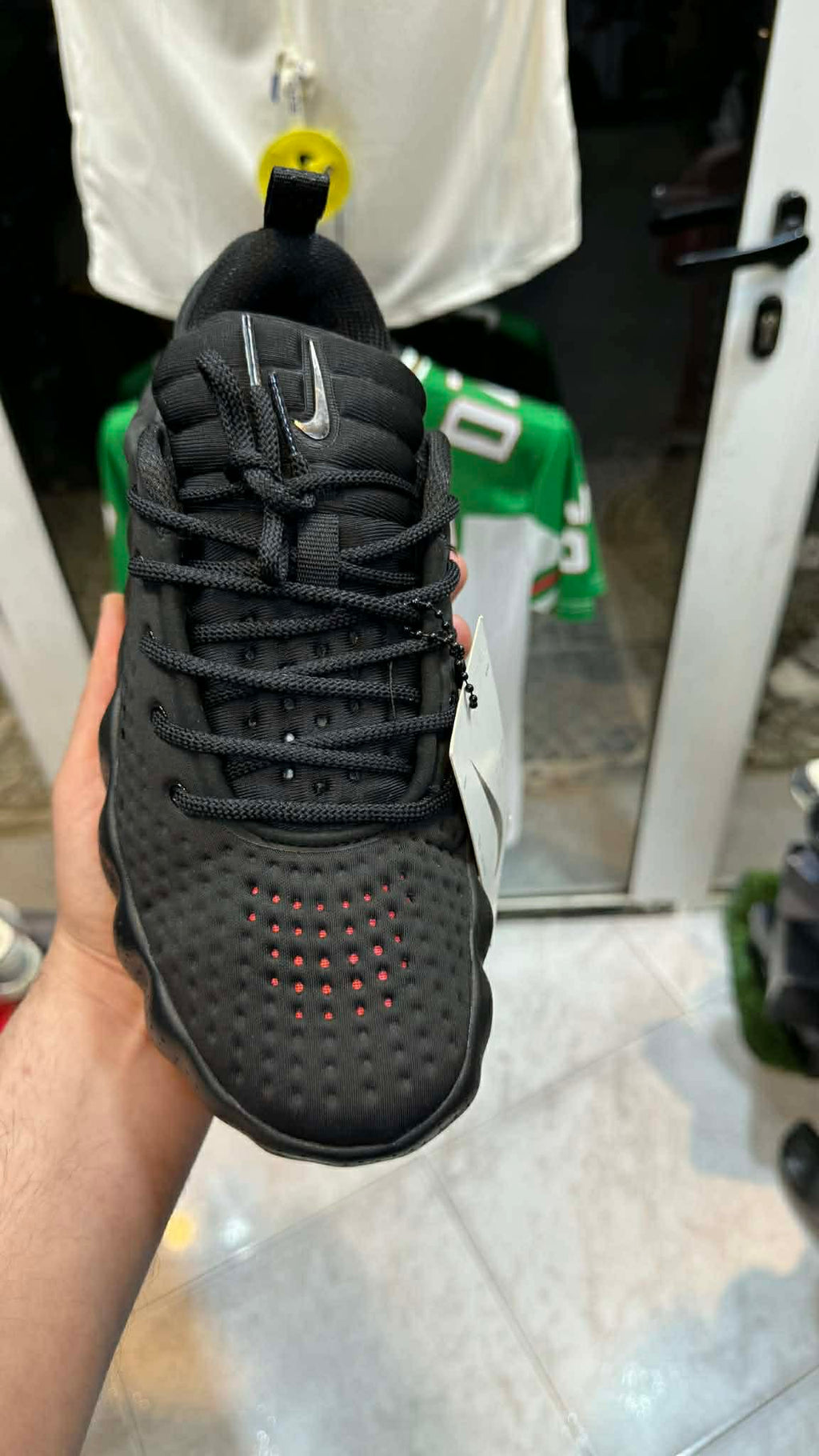 Nike Mind 002