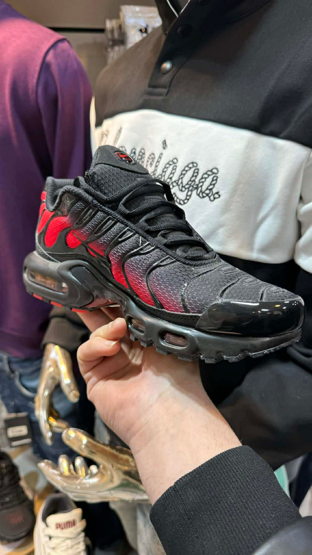 L’AIR MAX PLUS « RED GRADIENT